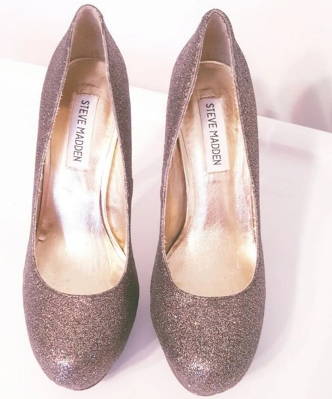 Steve Madden Shoes - 7.5 Vintage glitter Steve Madden Heels GUC!